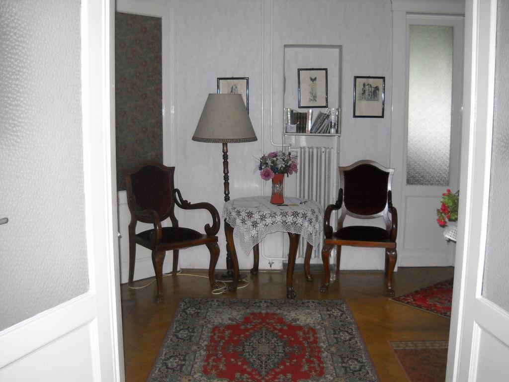 Villa Julia Boedapest Buitenkant foto