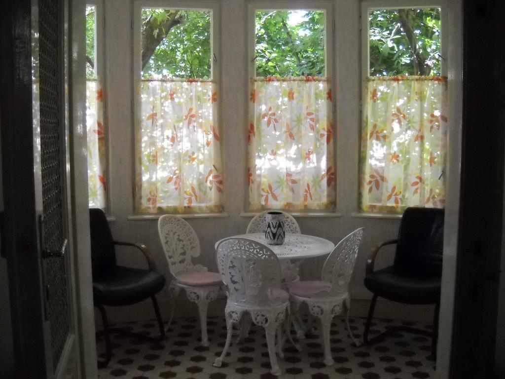 Villa Julia Boedapest Buitenkant foto